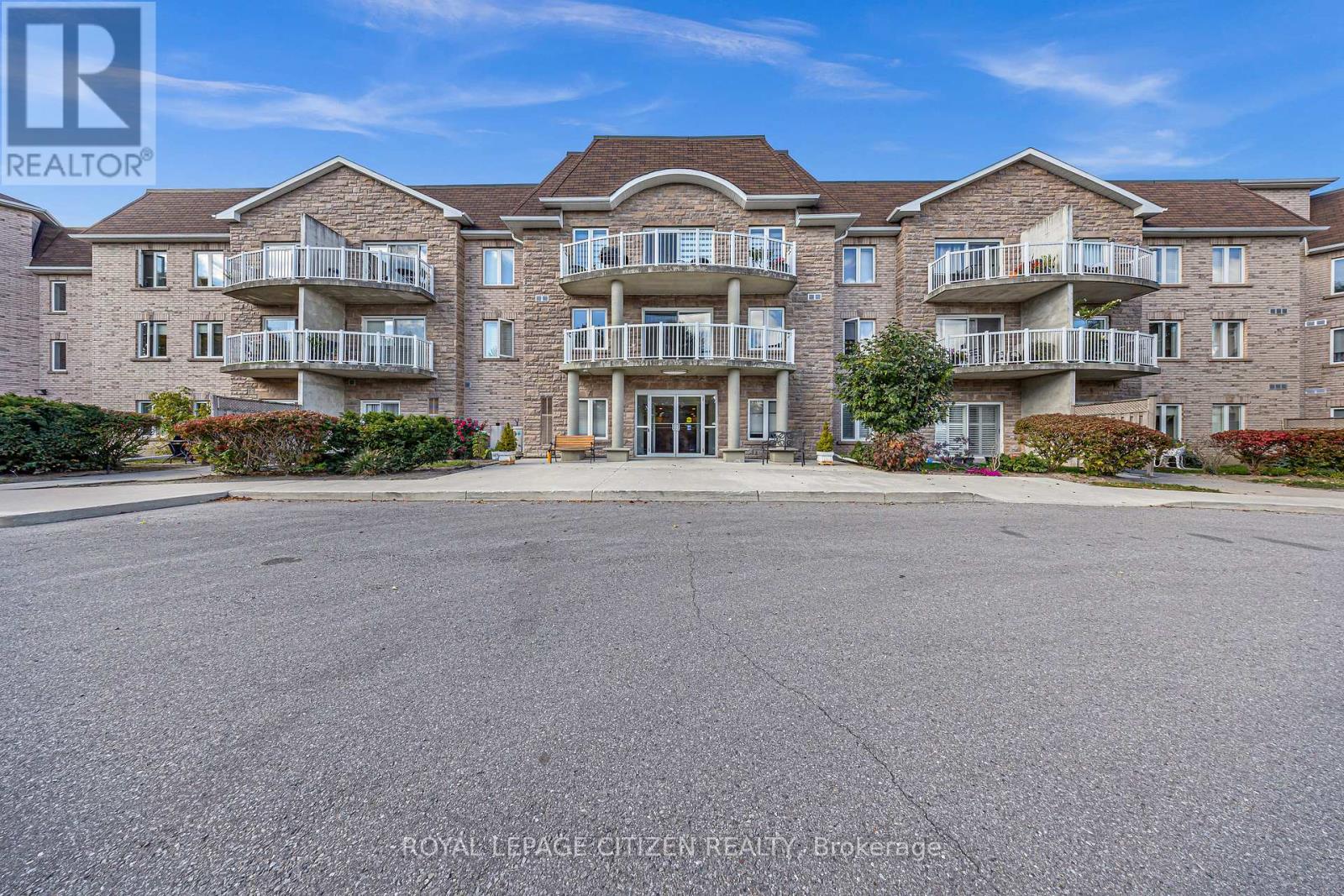 307 32 Church St, King, ON L0G 1T0