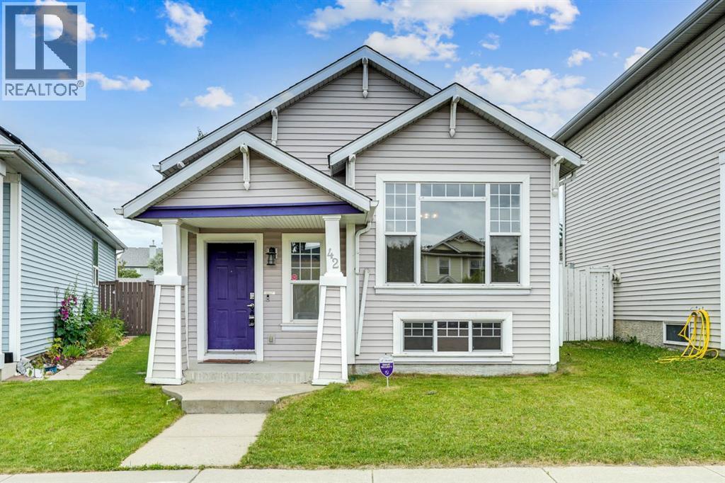 42 Inverness Pl SE, Calgary, AB T2Z 3K4