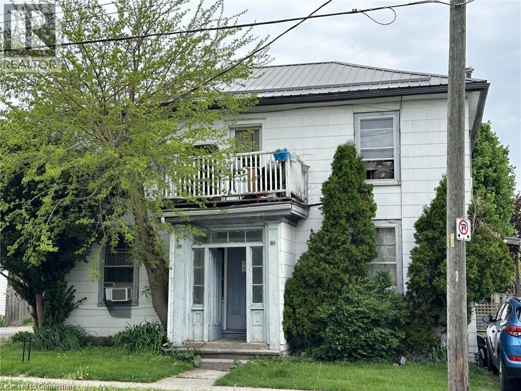 125 Stanley St, Simcoe, ON N3Y 1M6
