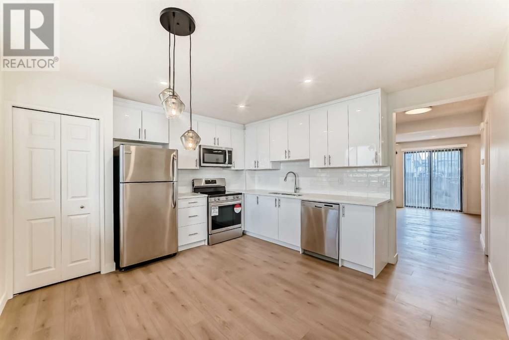 1515 Falconridge Drive Ne Unit 32, Calgary, AB T3J 1J8