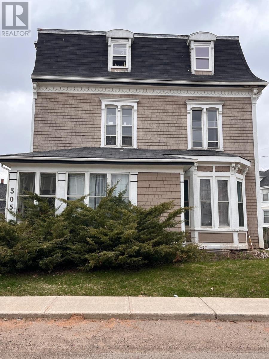 305 Euston St, Charlottetown, PE C1A 1X7