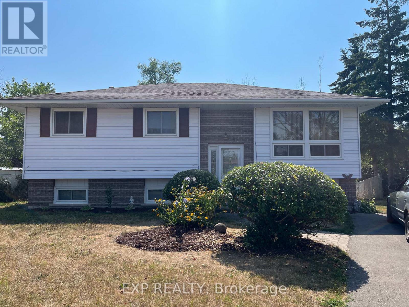 14 Dixie Pl W, Belleville, ON K8P 5A9