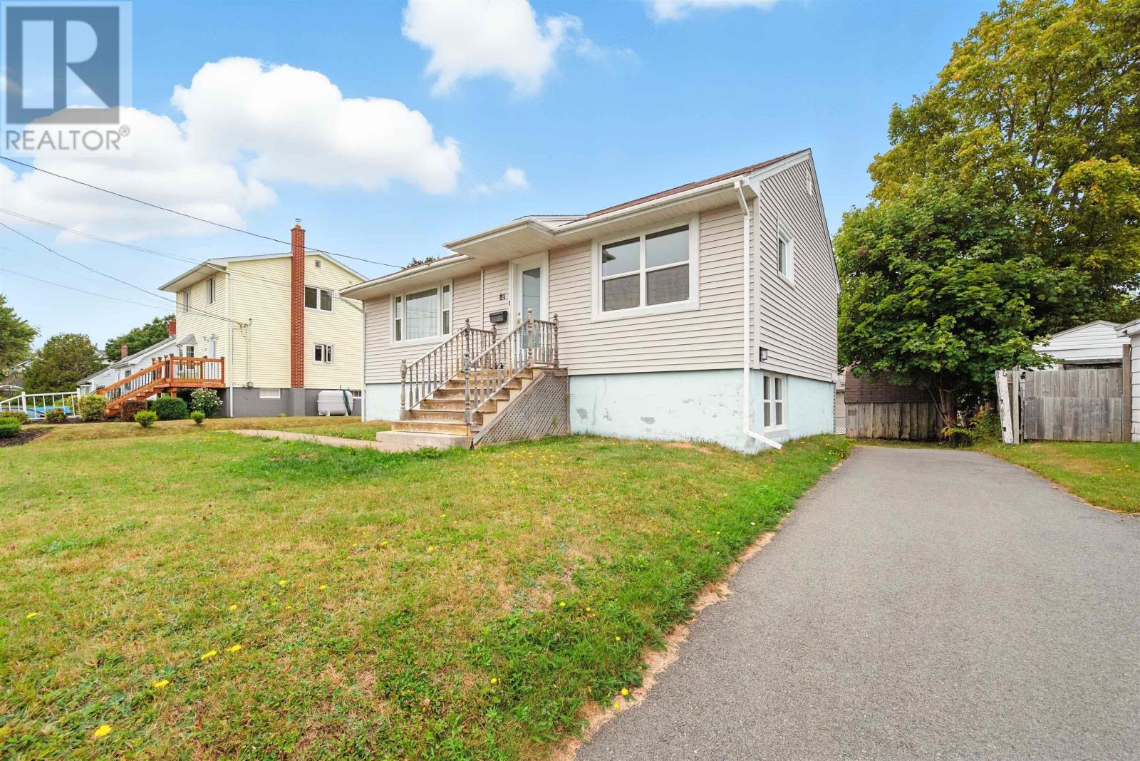 81 Adelaide Ave, Halifax, NS B3N 2N9