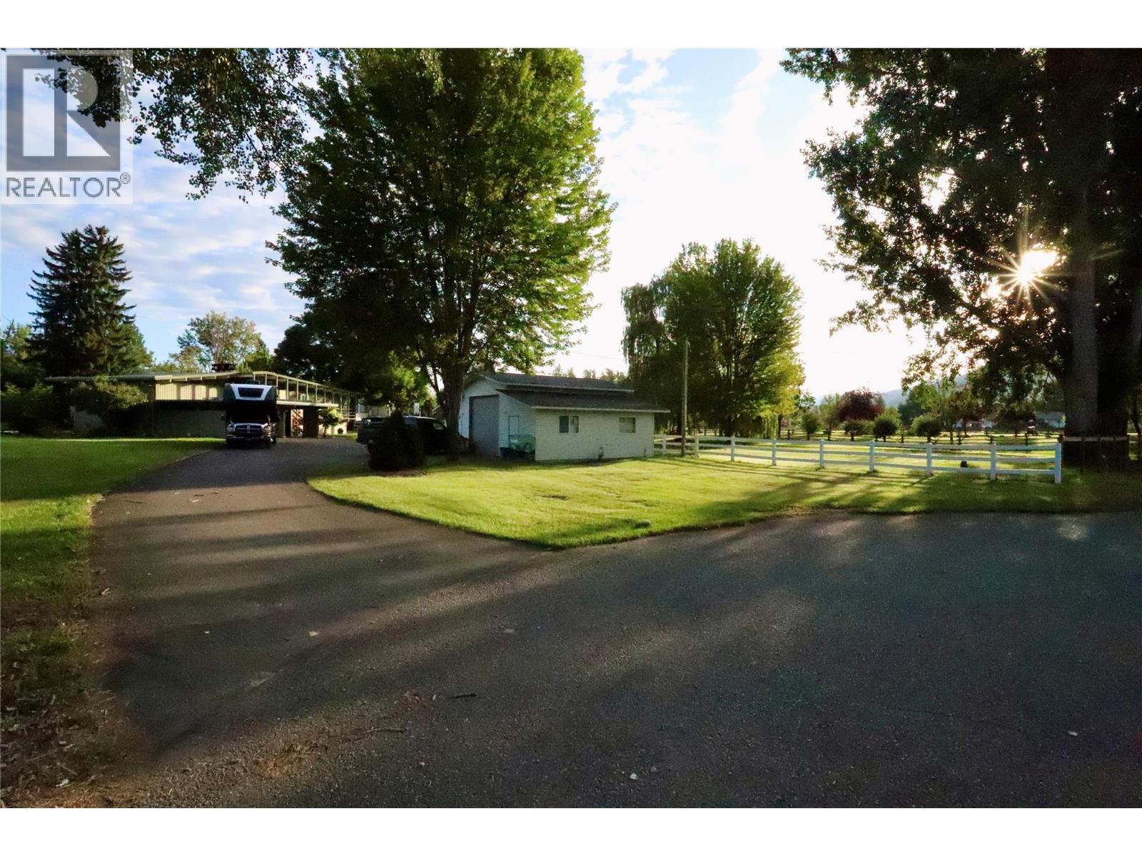 120 Arab Run Rd, Kamloops, BC V2H 1M4