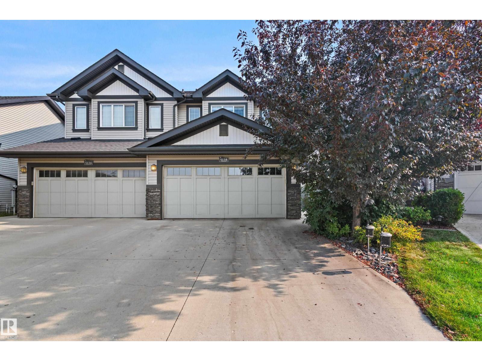5138 Godson Cl NW, Edmonton, AB T5T 4P7