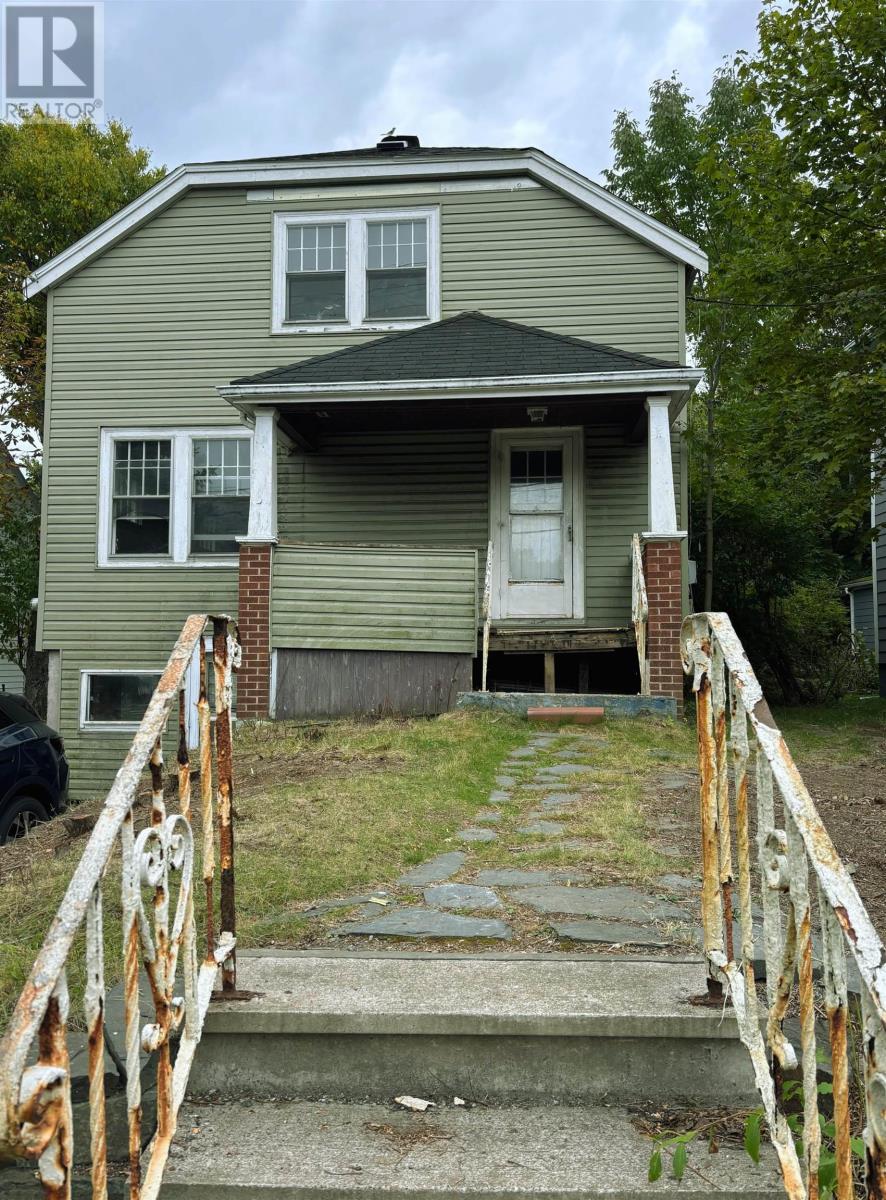 534 St Margarets Bay Rd, Halifax, NS B3N 1K5