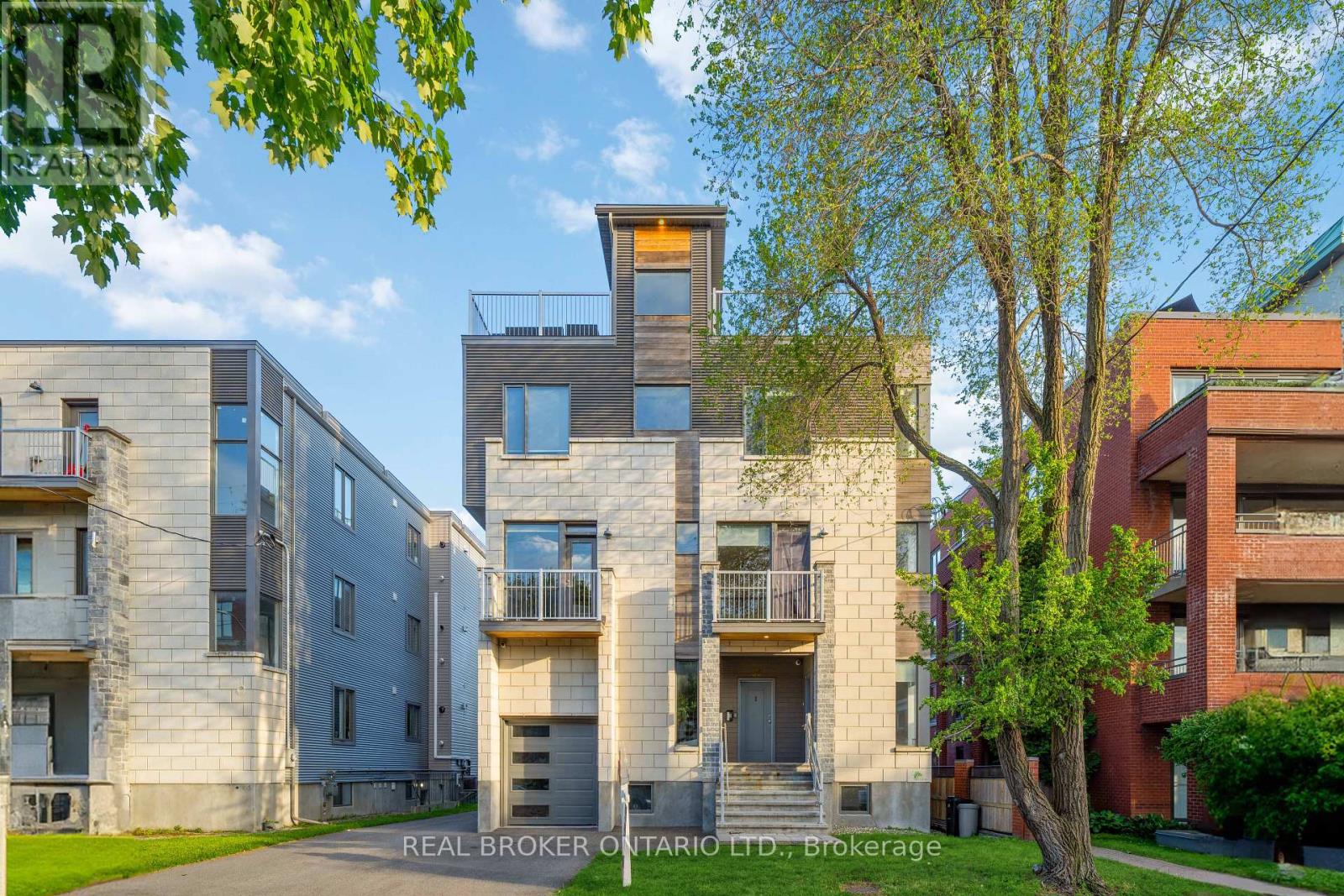 36 Ontario St, Ottawa, ON K1K 1L1