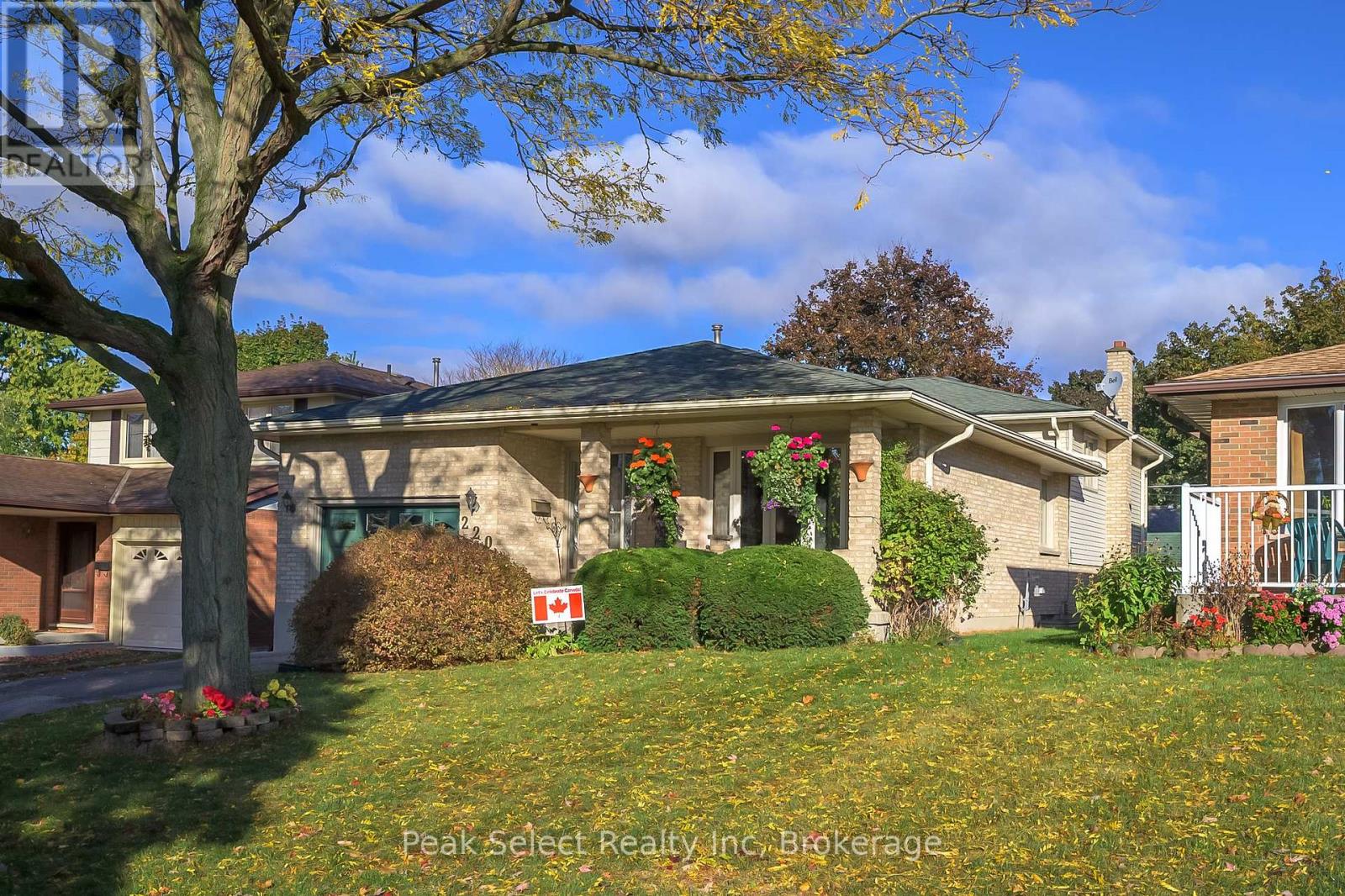 220 Regal Dr, London, ON N5Y 4Z8