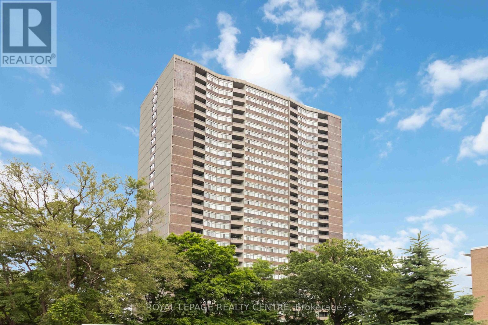 1808 3100 Kirwin Ave, Mississauga, ON L5A 3R2
