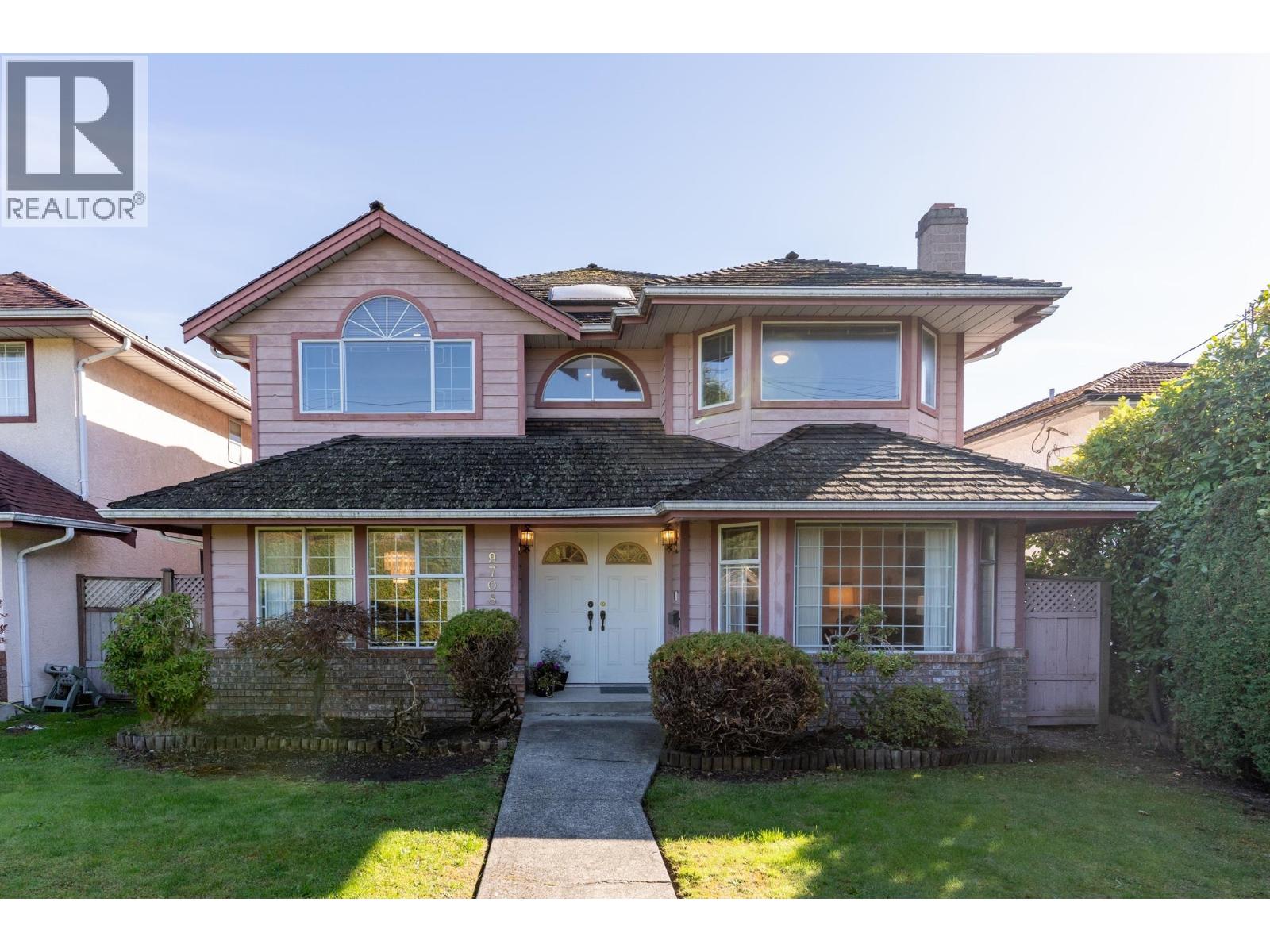 9708 Railway Ave, Richmond, BC V7E 2B7