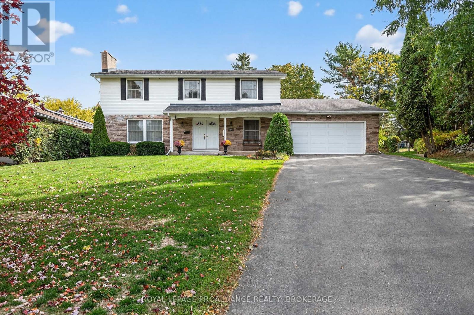 259 Fairway Hill Cres, Kingston, ON K7M 2B5
