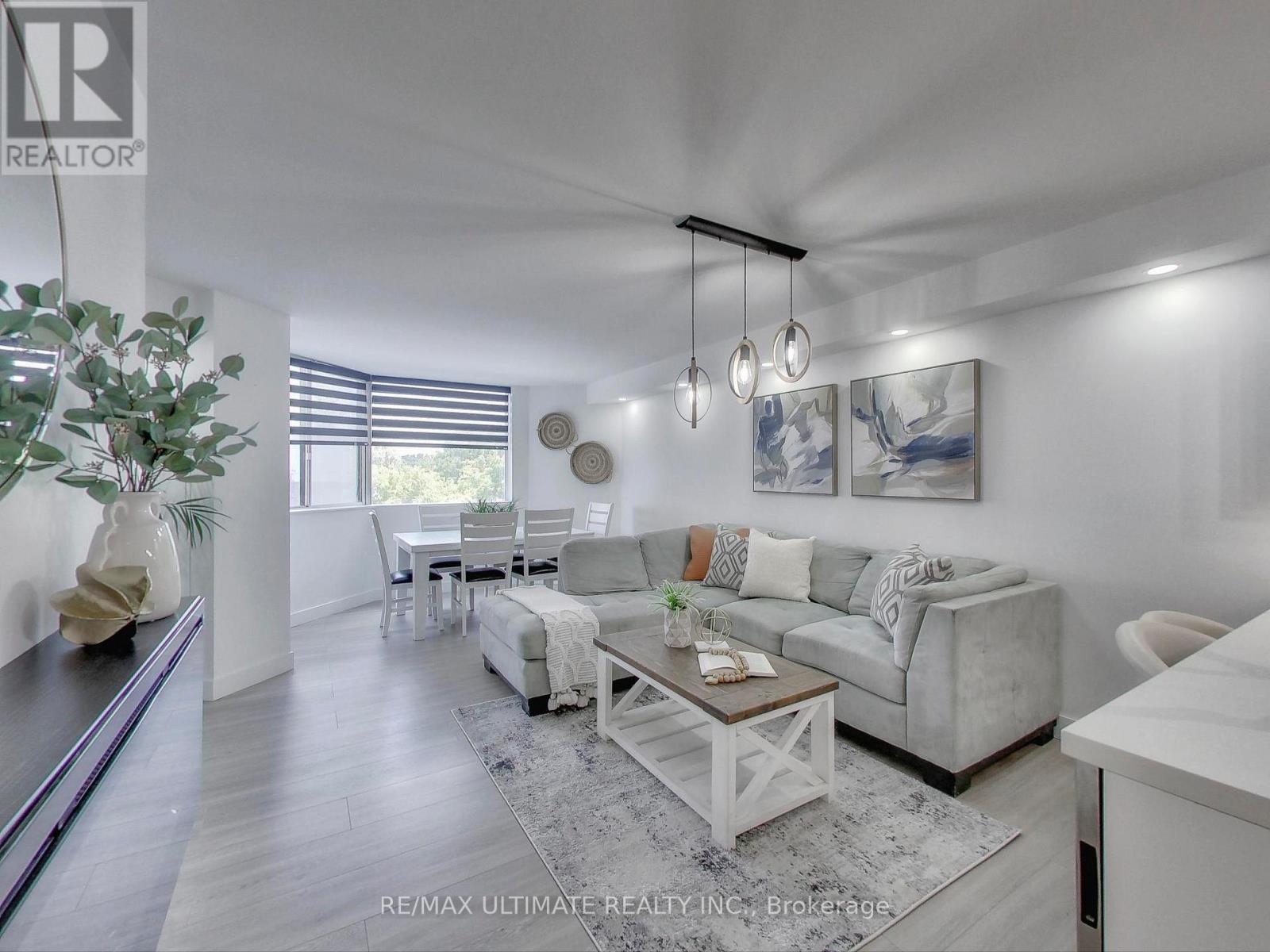 210 234 Albion Rd, Toronto, ON M9W 6A5