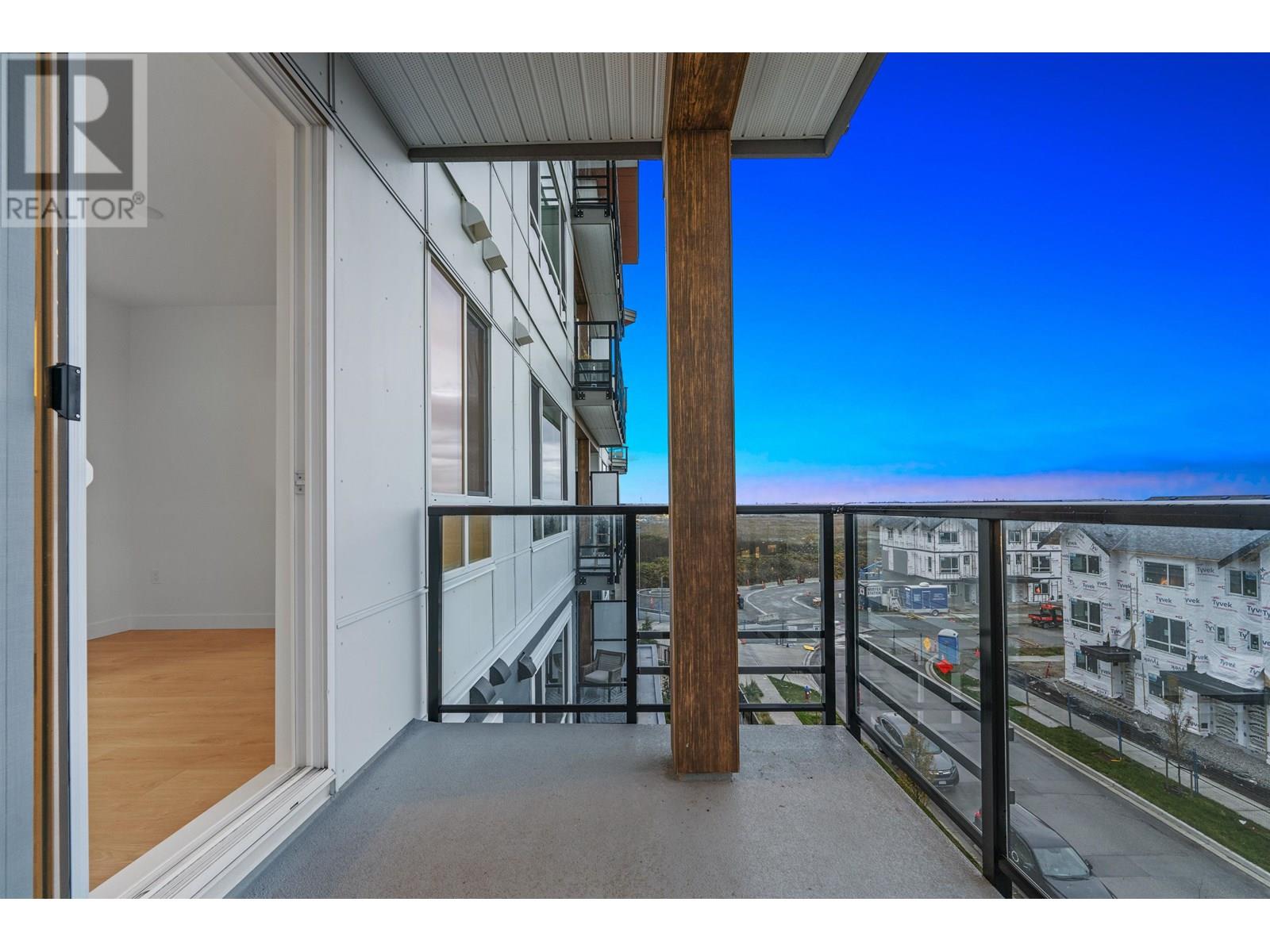 2499 Rabbit Drive Unit 410, Tsawwassen, BC V4M 0G4