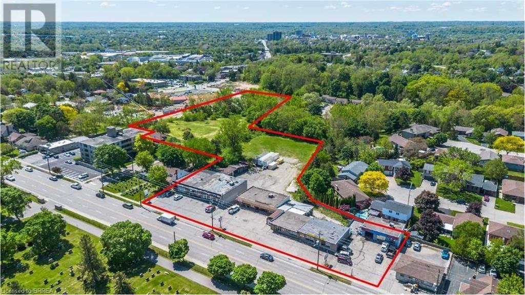 160-170 Charing Cross St, Brantford, ON N3R 3X7