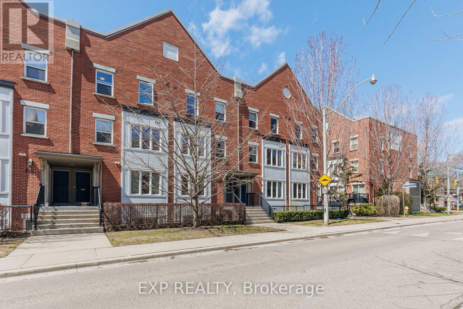 5 88 Munro St, Toronto, ON M4M 2S9