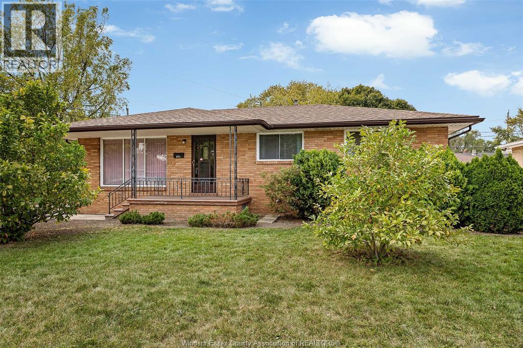 891 Frank Ave, Windsor, ON N8S 3P4
