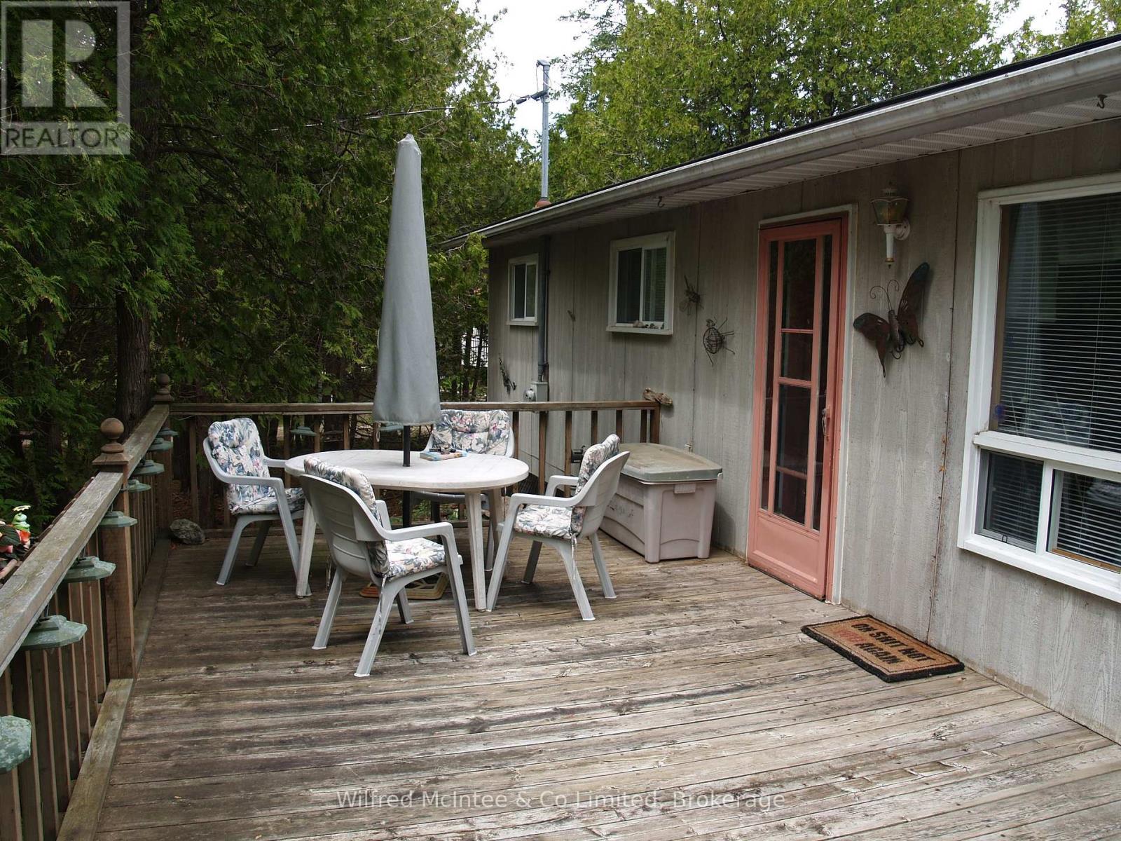 278 Ogimah Rd W, Native Leased Lands, ON N0H 2G0