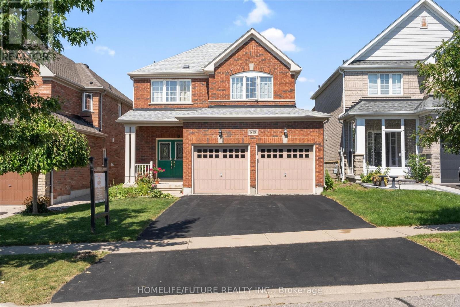 648 Blackwood Blvd, Oshawa, ON L1K 0G7