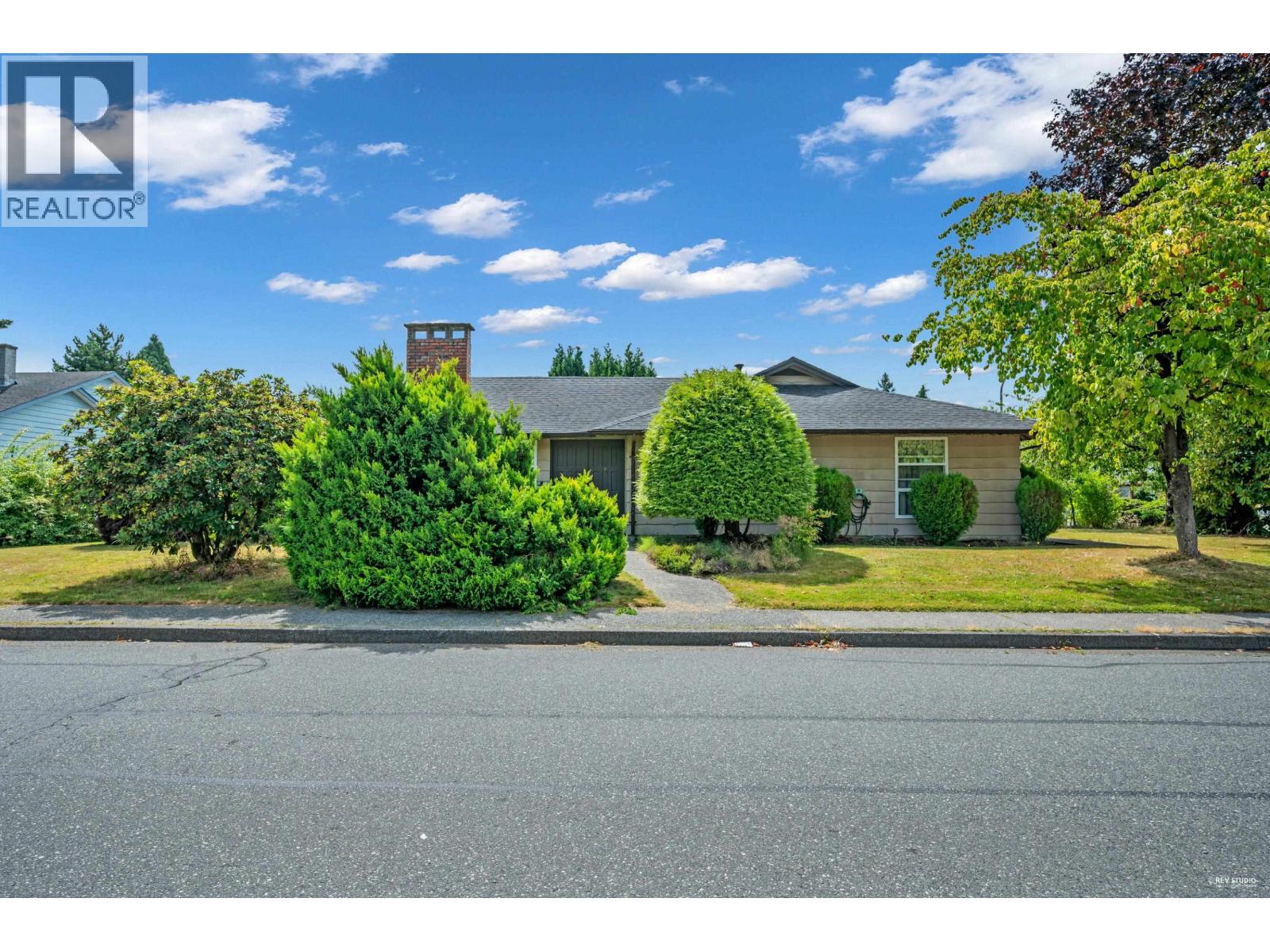11420 Daniels Rd, Richmond, BC V6X 1M8
