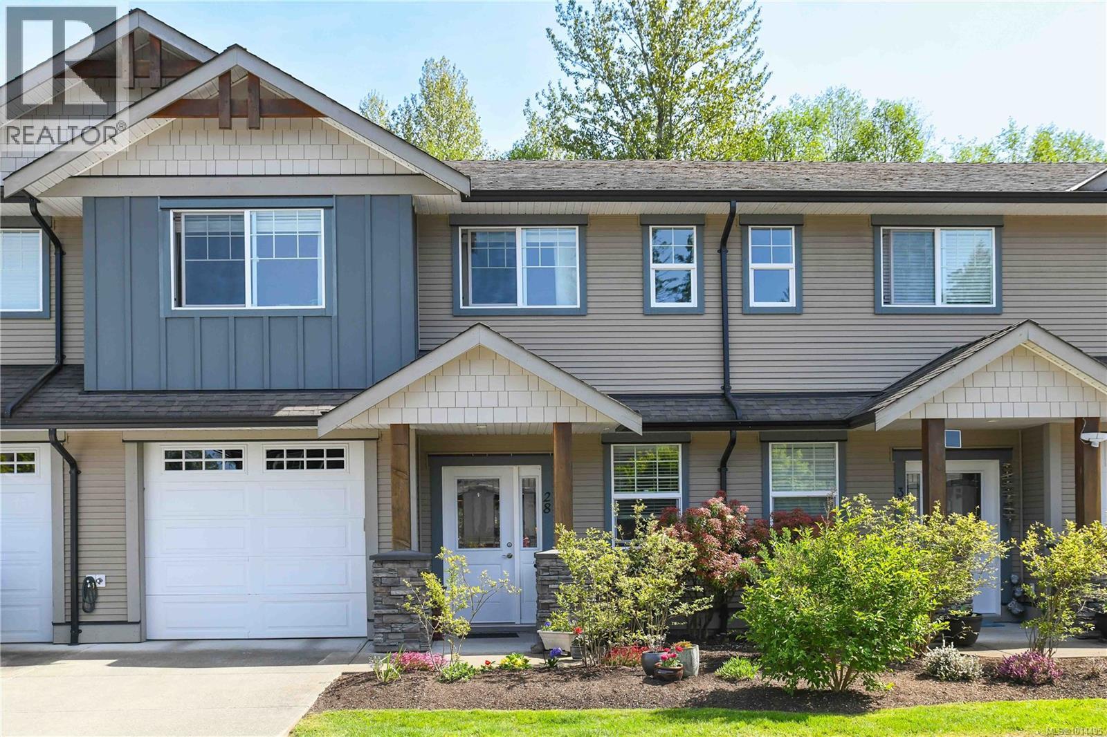 2112 Cumberland Rd Unit 28 Rd, Courtenay, BC V9N 2E9
