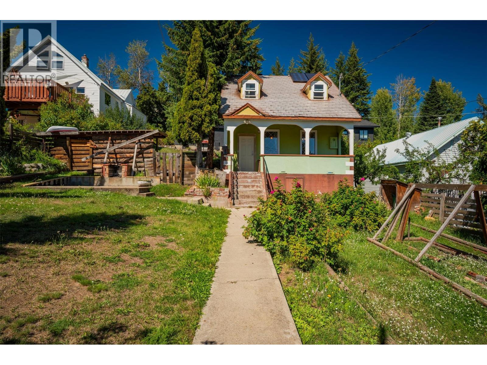 2346 Fourth Ave, Rossland, BC V0G 1Y0