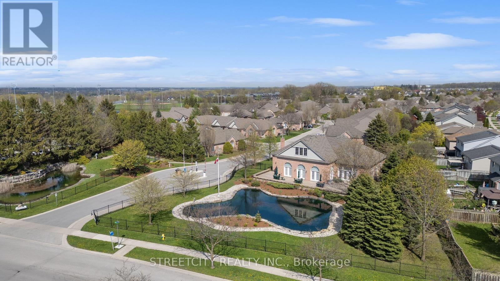 211 2025 Meadowgate Blvd S, London, ON N6M 1K9