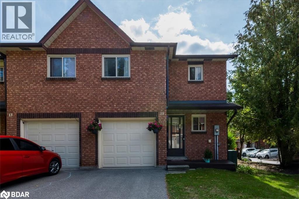 15 Shadowood Road Unit 103, Barrie, ON L4N 7K5