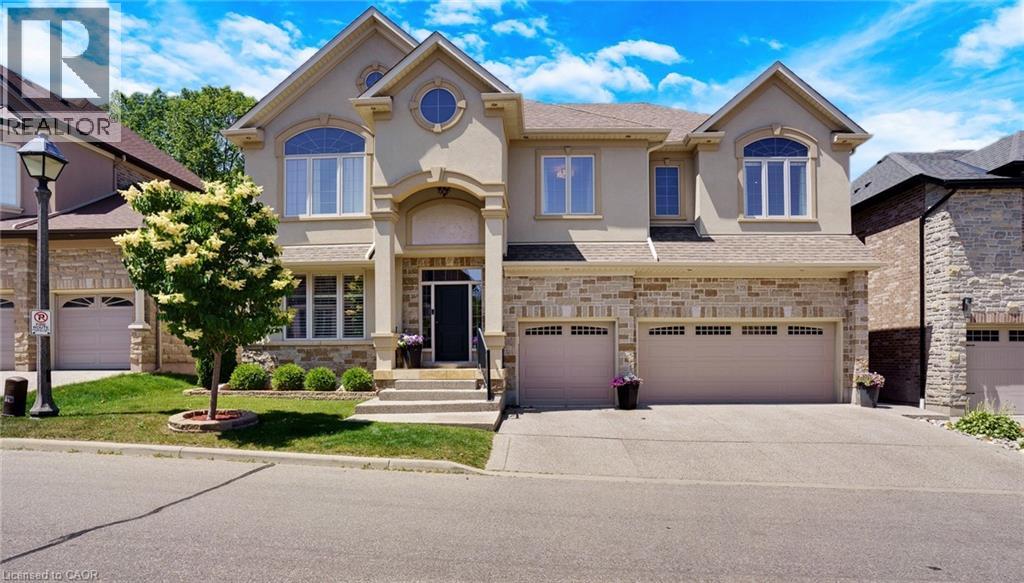 258 Edgewater Crescent Unit 8, Kitchener, ON N2A 4M2
