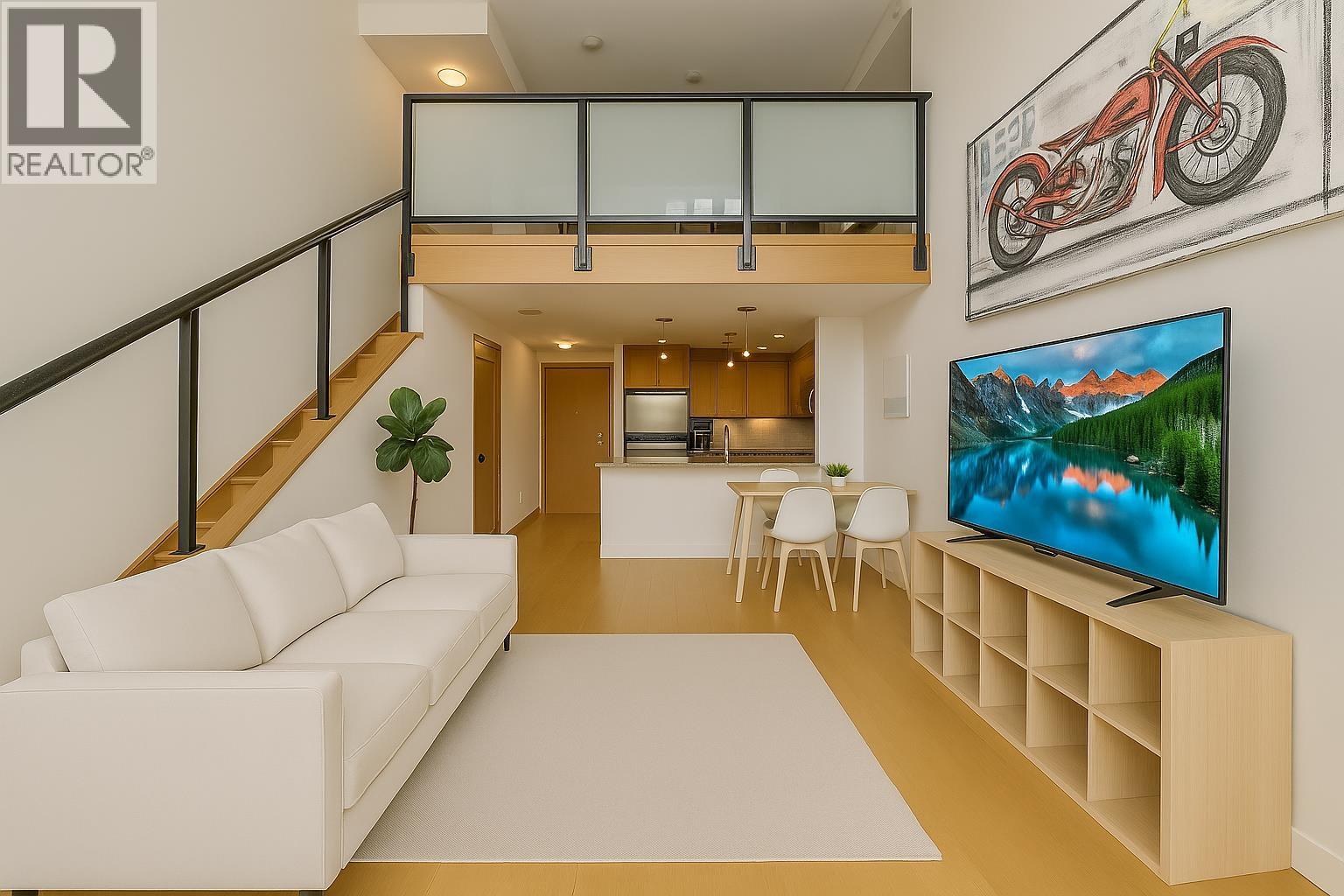 10 Renaissance Square Unit 402, New Westminster, BC V3M 7B1