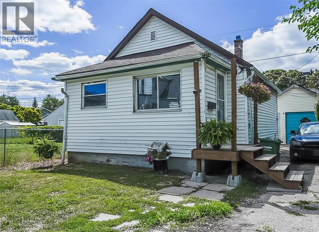 1215 Aubin Rd, Windsor, ON N8Y 4E4