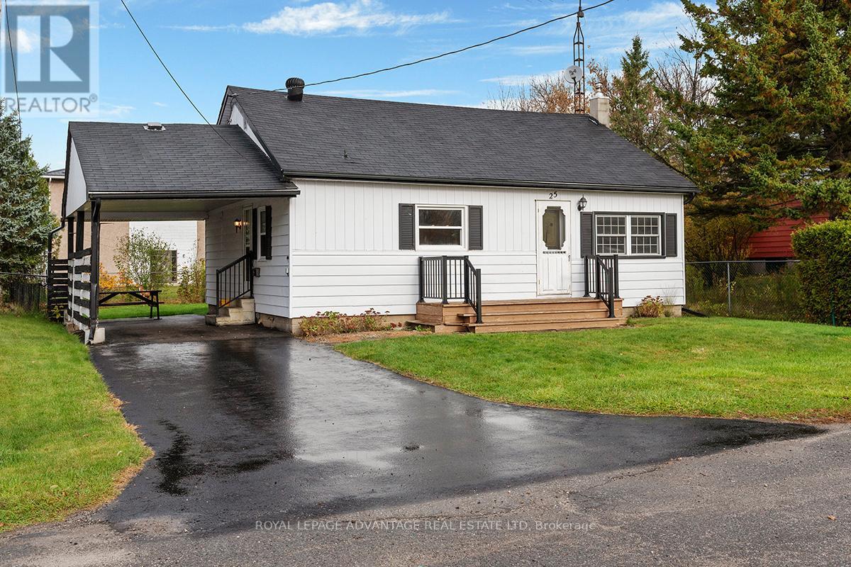 25 Brock St N, Perth, ON K7H 1Y9
