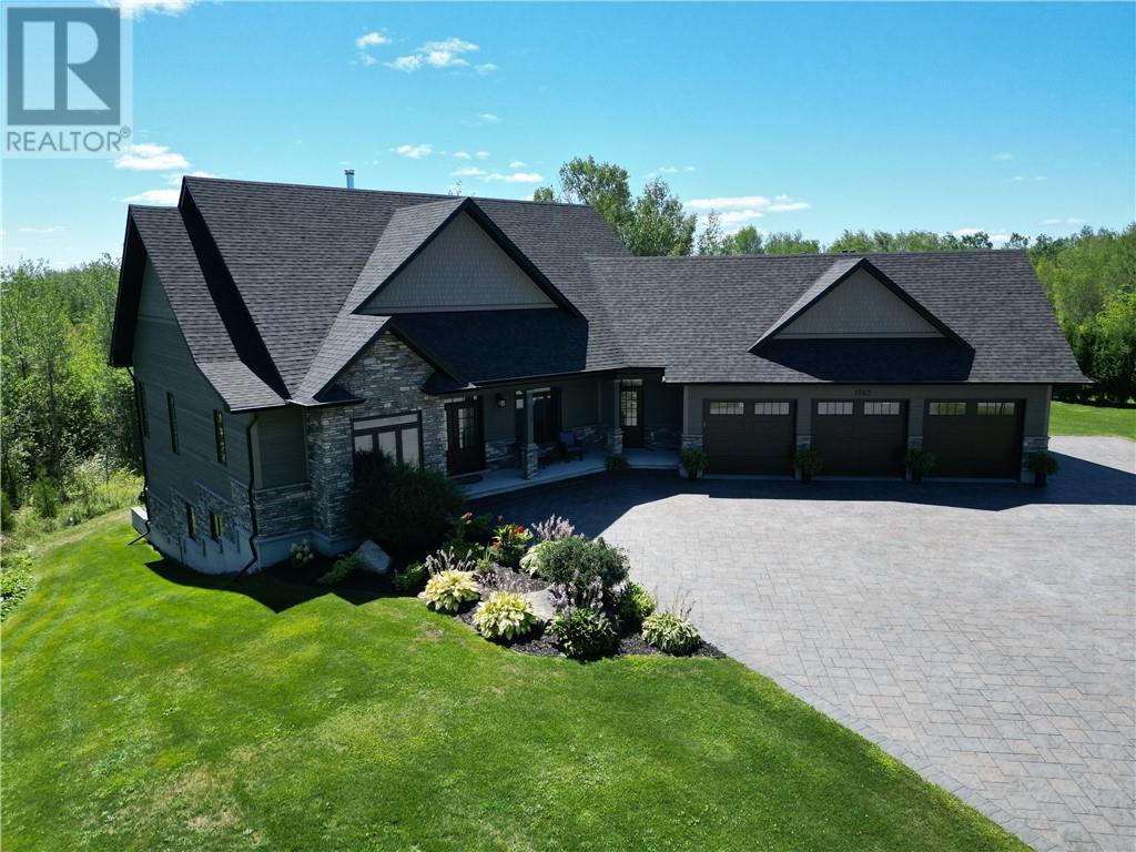 1743 Oneil Dr W, Garson, ON P3L 1L6