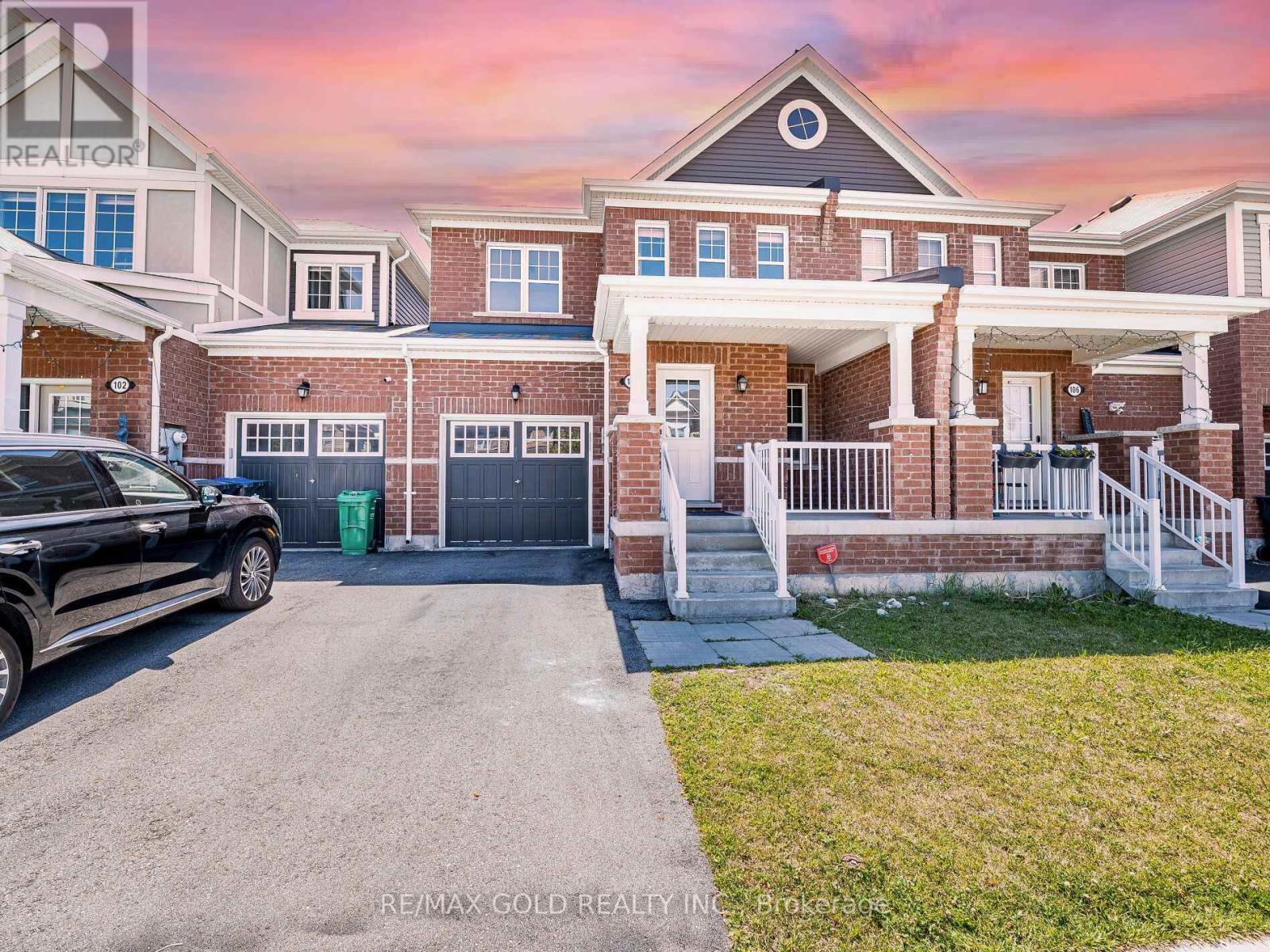 104 Thornbush Blvd, Brampton, ON L7A 0A8