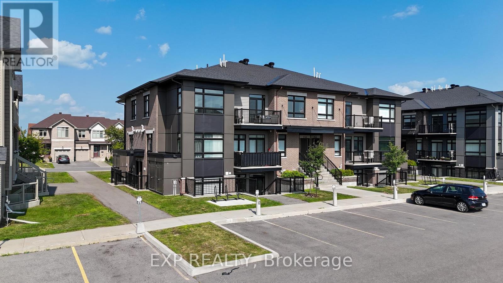 252 Big Sky Private, Ottawa, ON K1T 0M8