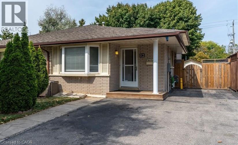 12 Shea Cres, Kitchener, ON N2E 1E8