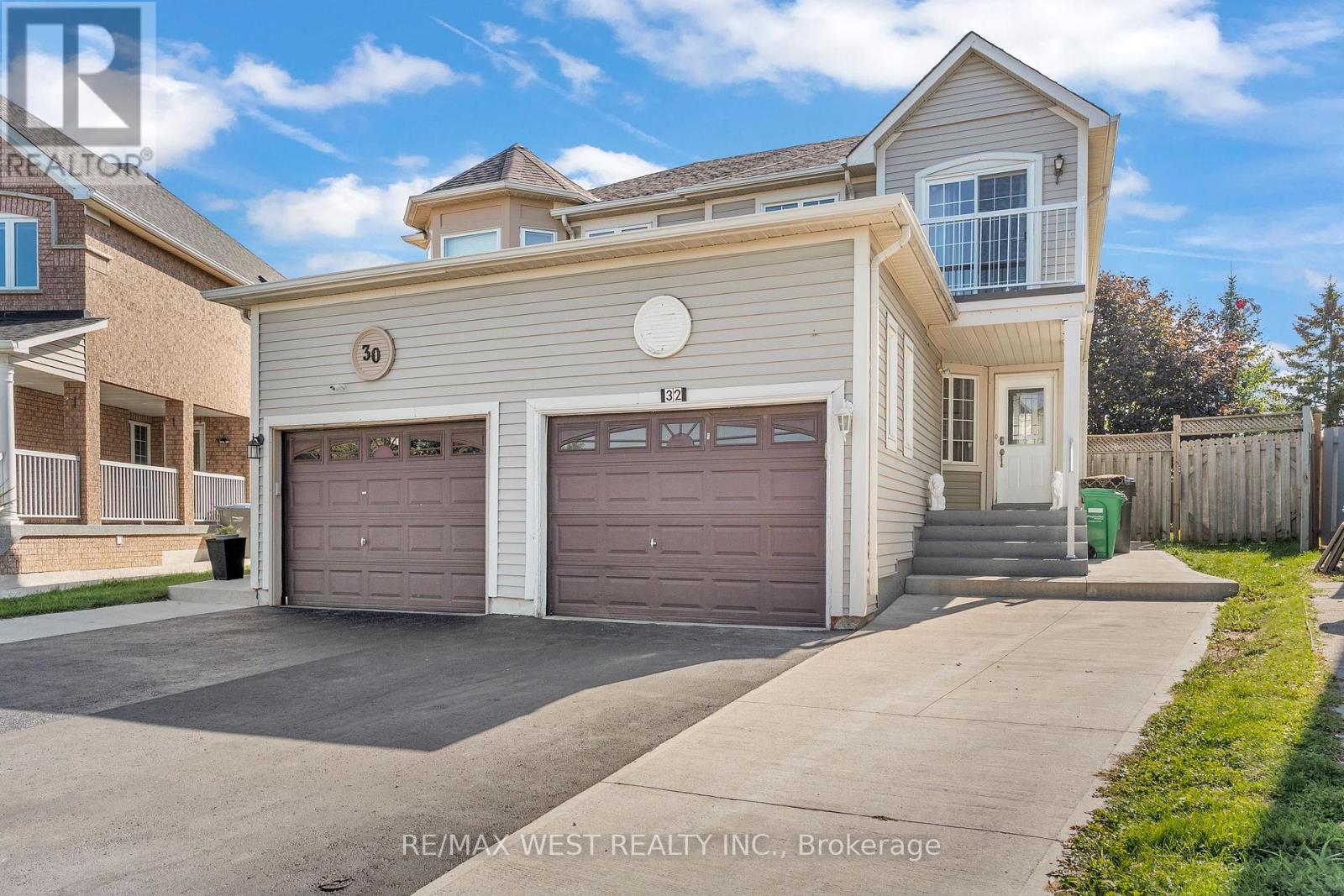 32 Weather Vane Ln, Brampton, ON L6X 4R5