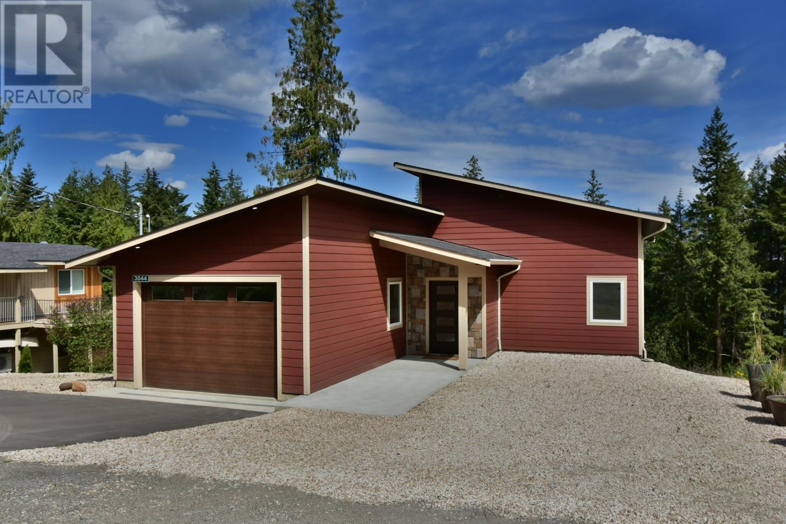3044 Cedar Dr, Blind Bay, BC V0E 2W2