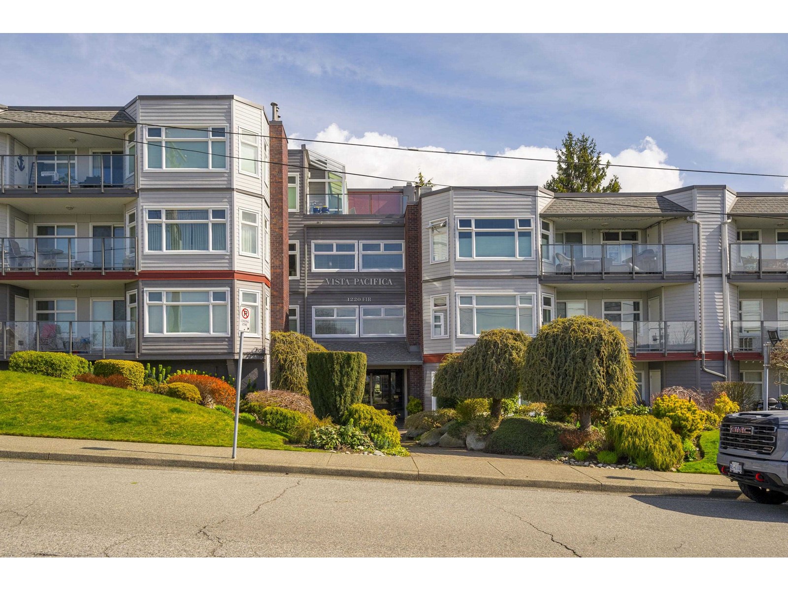 1220 Fir Street Unit 308, White Rock, BC V4B 4B1
