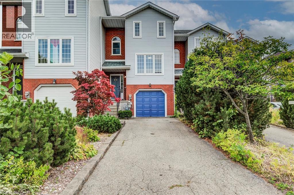 633 Grange Cres, Waterloo, ON N2T 2L9