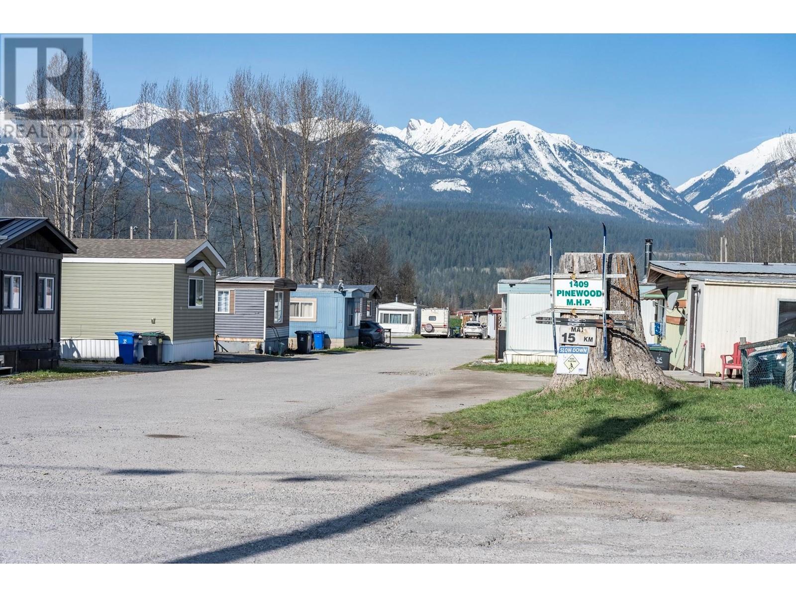 1409 11 Avenue North, Golden, BC V0A 1H2