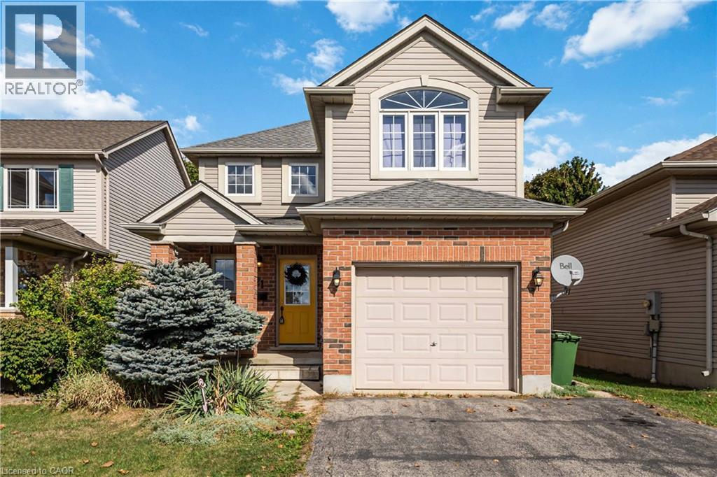 21 Axford Pkwy, St. Thomas, ON N5R 6E6