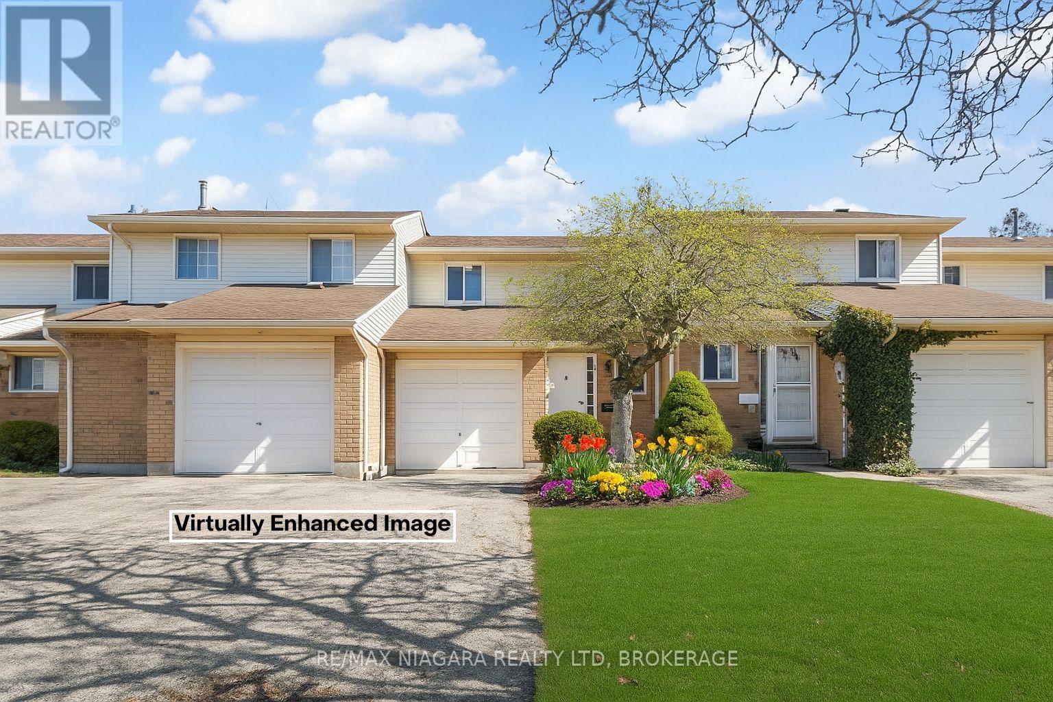 18 Julie Dr, Thorold, ON L2V 4L5