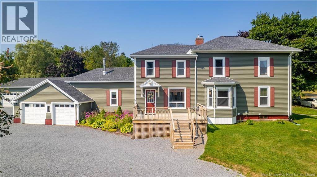 49 Hill St, St. Stephen, NB E3L 1N6