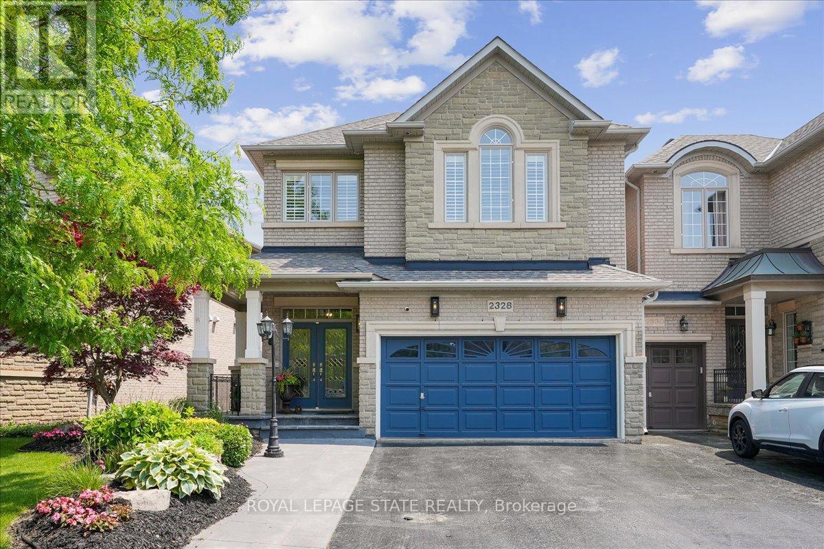 2328 Woodfield Rd, Oakville, ON L6H 6Y6