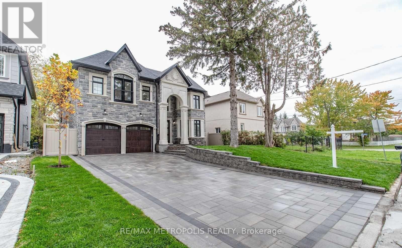 50 Bellefontaine St, Toronto L'amoreaux, ON M1S 1J7