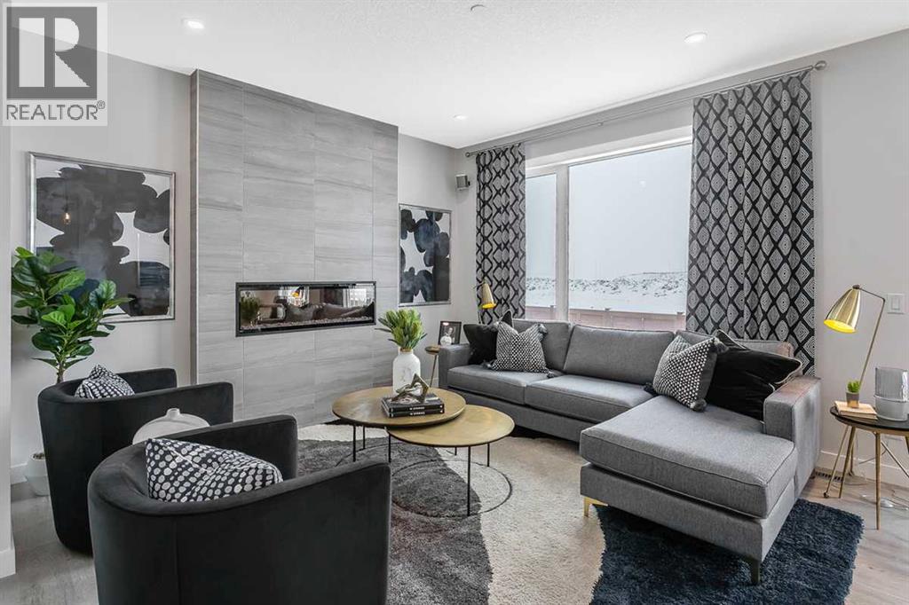 286 Hotchkiss Mnr SE, Calgary, AB T3S 0J8