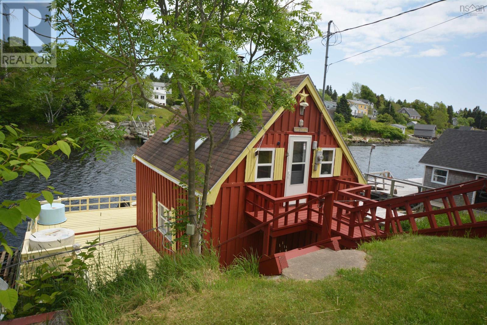 1570 John Brackett Dr, Herring Cove, NS B3V 1G8