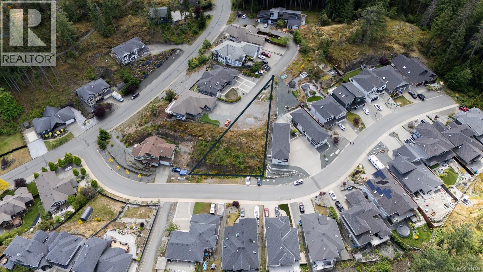104 Bray Rd, Nanaimo, BC V9T 0C2