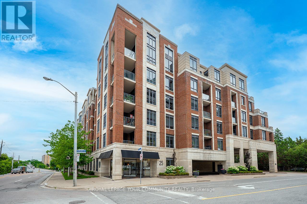 114 25 Earlington Ave, Toronto, ON M8X 3A3