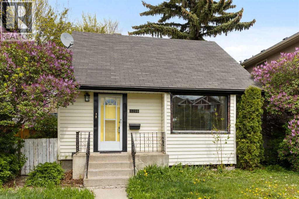 1206 Regal Cres NE, Calgary, AB T2E 5H3